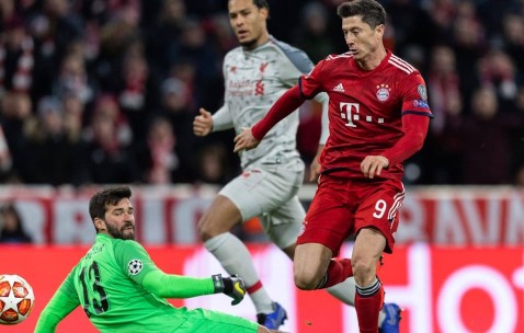  莱万多夫斯基爆冷击败利物浦，赛事规则更新引爆全场！-AYX·爱游戏